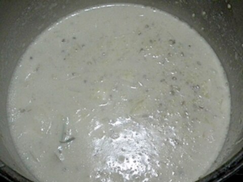 玉ねぎと大麦の豆乳スープ